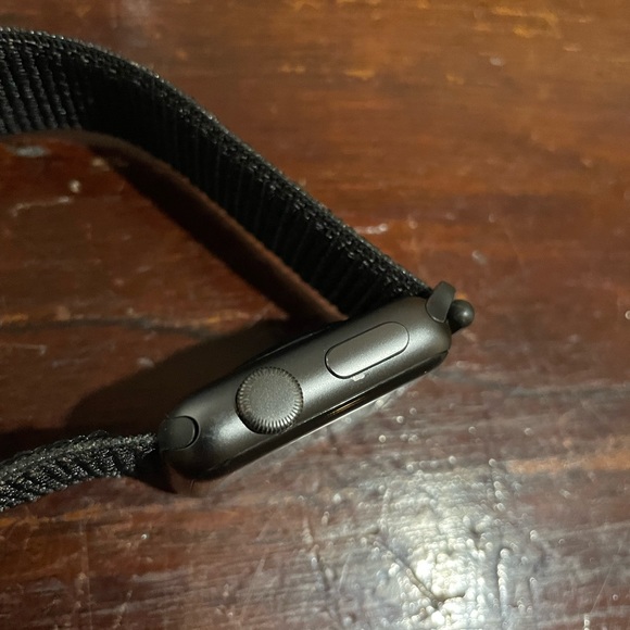 Apple Watch - Series 1 - 38MM - Picture 4 of 5